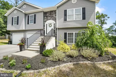 48 Jared Ct, Hedgesville, WV 25427