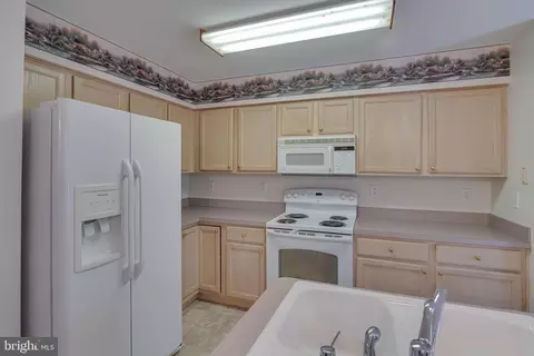 Kitchen - 215 Morningside Dr, Falling Waters, WV 25419 photo 1 of 1