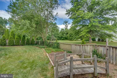 Exterior - 215 Morningside Dr, Falling Waters, WV 25419 photo 8 of 9