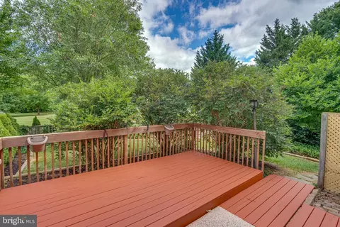 Exterior - 215 Morningside Dr, Falling Waters, WV 25419 photo 2 of 9