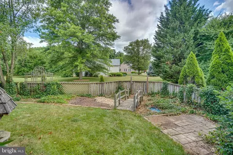 Exterior - 215 Morningside Dr, Falling Waters, WV 25419 photo 6 of 9