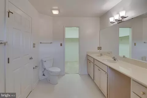 Bath - 215 Morningside Dr, Falling Waters, WV 25419 photo 2 of 2