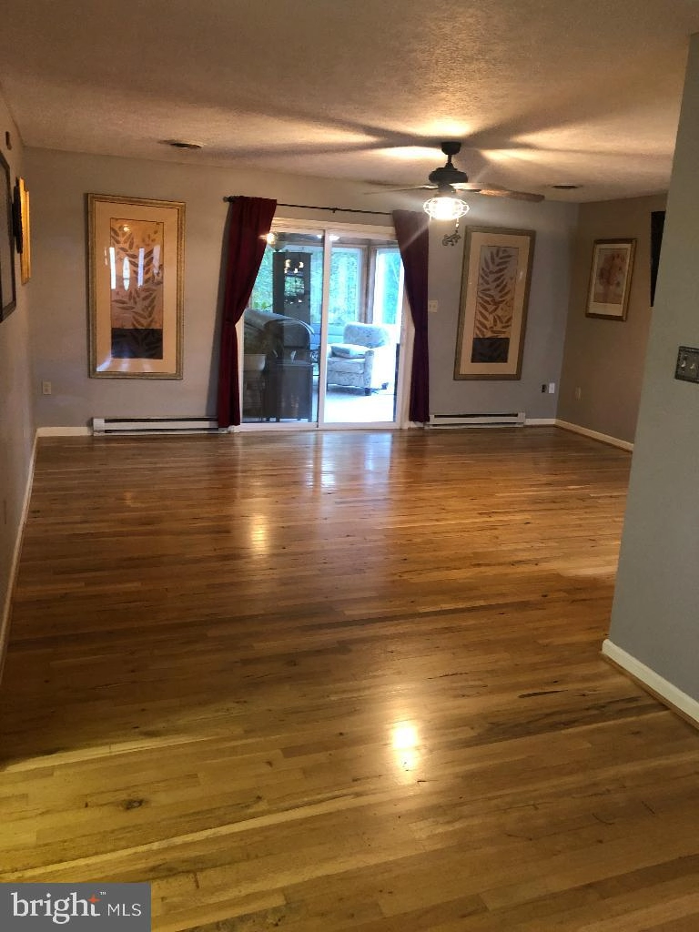 Living - 98 Chariot Ln, Falling Waters, WV 25419 photo 1 of 1