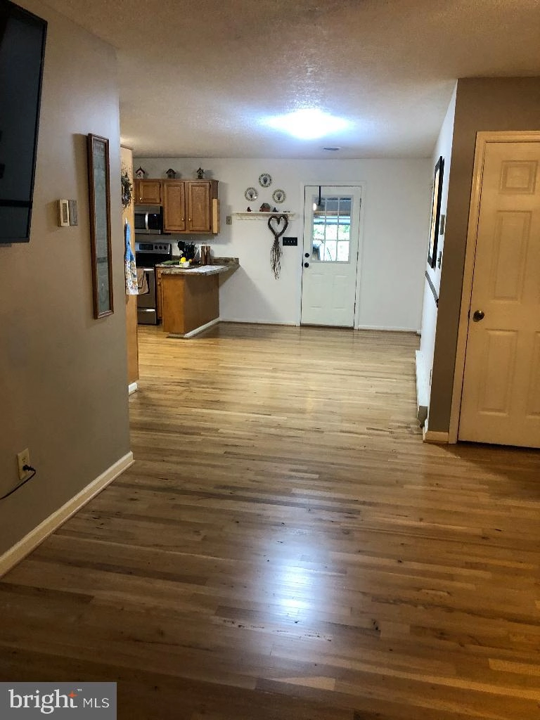 Entry Way - 98 Chariot Ln, Falling Waters, WV 25419 photo 1 of 2