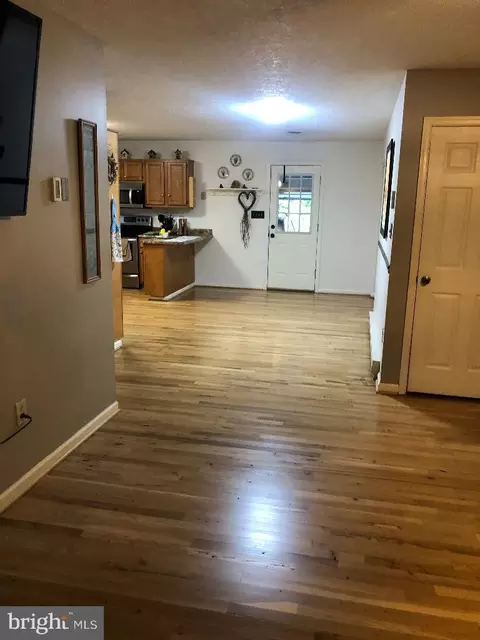 Entry Way - 98 Chariot Ln, Falling Waters, WV 25419 photo 1 of 2