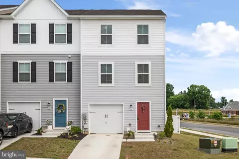 14 Thrower Dr, Hedgesville, WV 25427