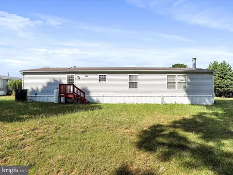 252 Imperial Way, Falling Waters, WV 25419 photo 33