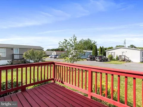 252 Imperial Way, Falling Waters, WV 25419 photo 30