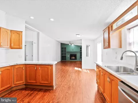 252 Imperial Way, Falling Waters, WV 25419 photo 27