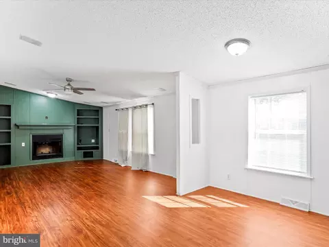252 Imperial Way, Falling Waters, WV 25419 photo 25