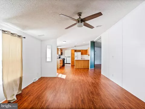 252 Imperial Way, Falling Waters, WV 25419 photo 21