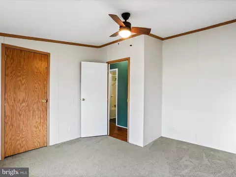 252 Imperial Way, Falling Waters, WV 25419 photo 16