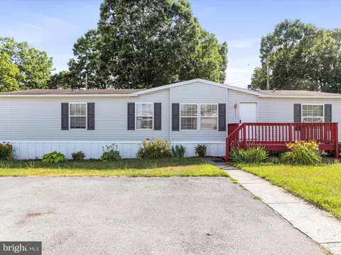 252 Imperial Way, Falling Waters, WV 25419 photo 31