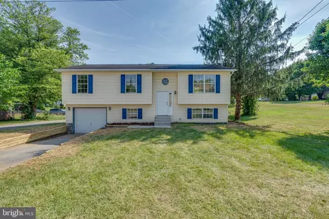 310 Yoakum Ave, Martinsburg, WV 25404