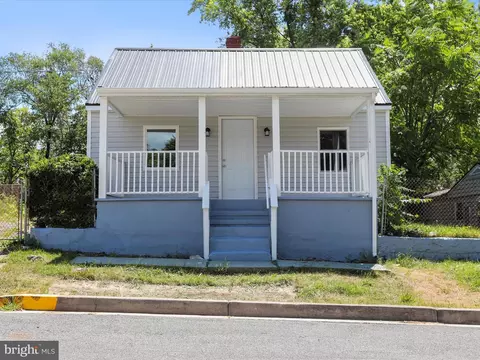 224 S High St, Martinsburg, WV 25404
