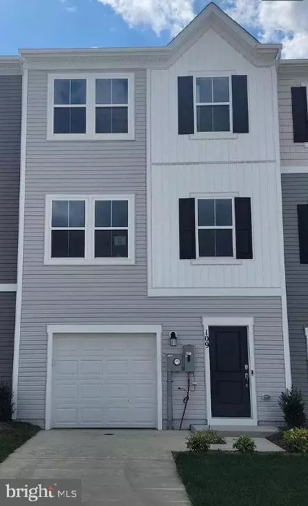 109 Cooperage Rd, Inwood, WV 25428