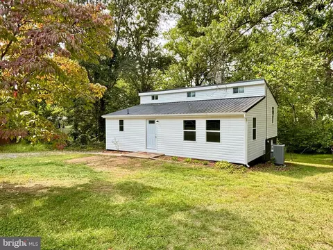 269 Burnside Dr, Falling Waters, WV 25419 photo 4