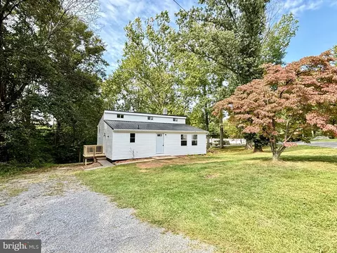 269 Burnside Dr, Falling Waters, WV 25419 photo 2