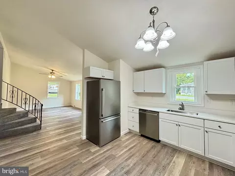 269 Burnside Dr, Falling Waters, WV 25419 photo 12