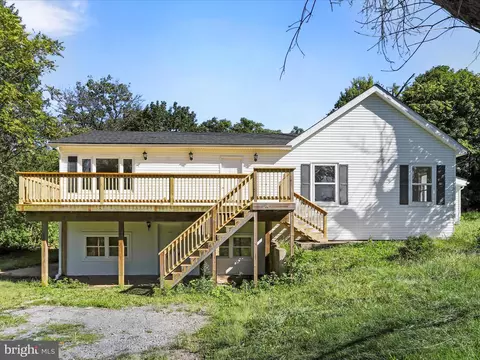 244 Blairton Rd, Martinsburg, WV 25404