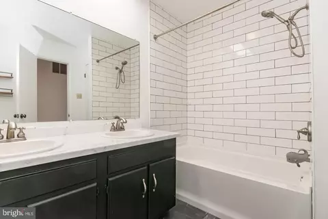 Bath - 43 Rio Ln, Falling Waters, WV 25419 photo 3 of 4