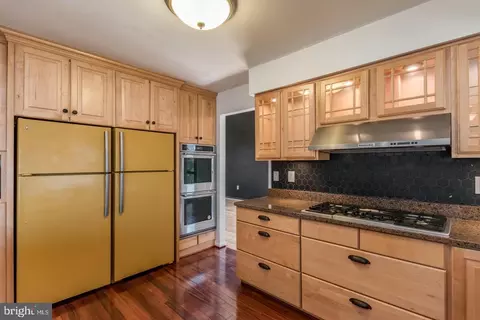 Kitchen - 43 Rio Ln, Falling Waters, WV 25419 photo 3 of 7