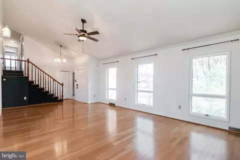 Living - 43 Rio Ln, Falling Waters, WV 25419 photo 6 of 12