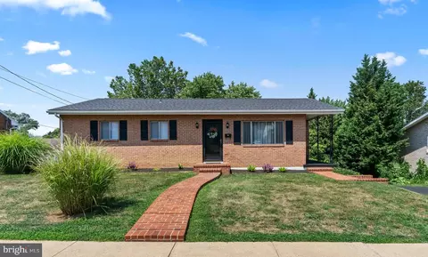 926 Kaufman Ave, Martinsburg, WV 25404