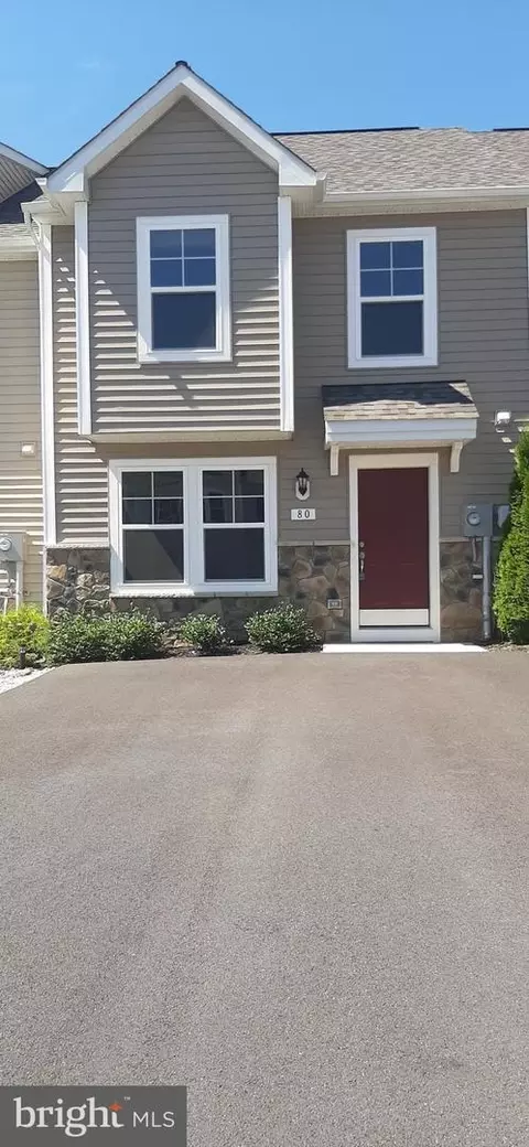 80 Loblolly Dr, Bunker Hill, WV 25413