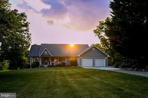 601 Woolen Mill Rd, Martinsburg, WV 25403