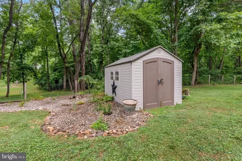 Exterior - 39 Ripple Way, Falling Waters, WV 25419 photo 6 of 7