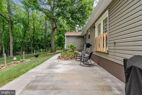 Exterior - 39 Ripple Way, Falling Waters, WV 25419 photo 3 of 7