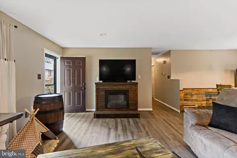 Entry Way - 39 Ripple Way, Falling Waters, WV 25419 photo 1 of 1
