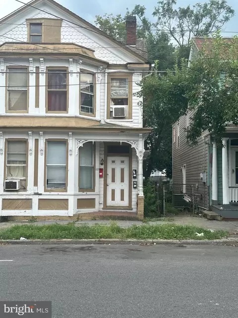 223 W Martin St, Martinsburg, WV 25401
