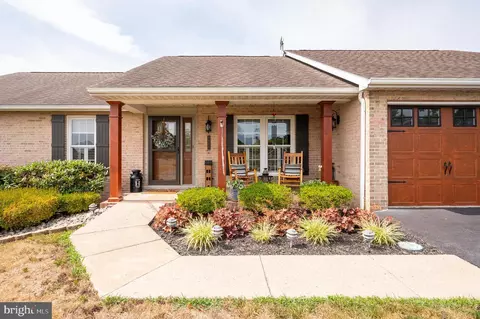 1501 W Stephen St, Martinsburg, WV 25401
