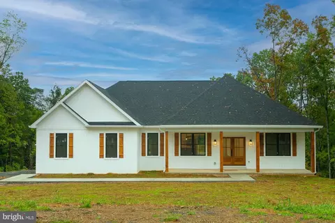 1345 Parkinson Rd, Gerrardstown, WV 25420