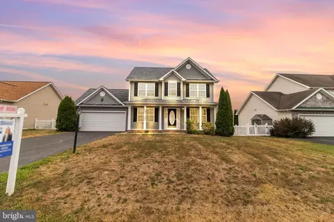 30 Altima Ct, Inwood, WV 25428