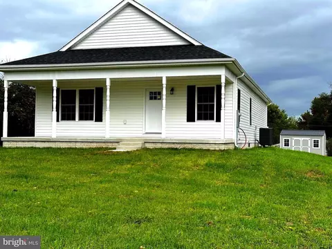 81 Topaz Ln, Inwood, WV 25428
