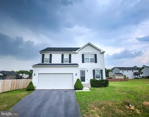 75 Trafalgar Cir, Martinsburg, WV 25404