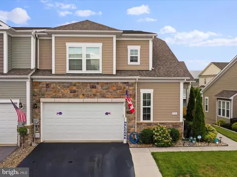 116 Strathmore Way E, Martinsburg, WV 25403