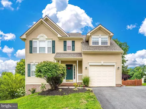 381 Pastoral Ct, Martinsburg, WV 25403