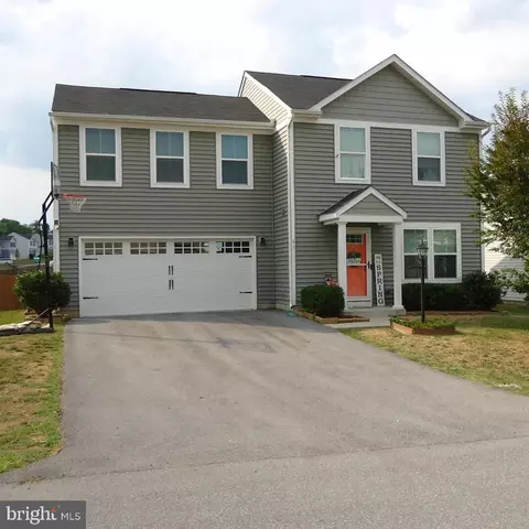 61 Ceritos Trl, Martinsburg, WV 25403