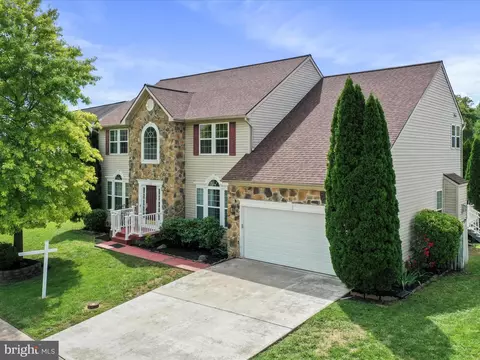 124 Seurat Ln, Martinsburg, WV 25403