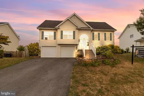 43 Icelandic Ct, Martinsburg, WV 25405