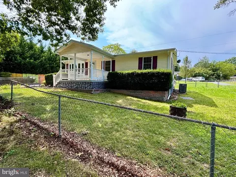 562 Avondale Rd, Martinsburg, WV 25404