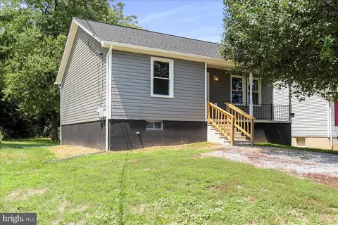 903 S Maple Ave, Martinsburg, WV 25401
