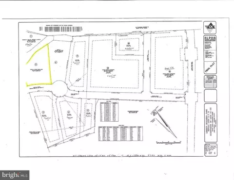 2 Murdock Cir, Kearneysville, WV 25430