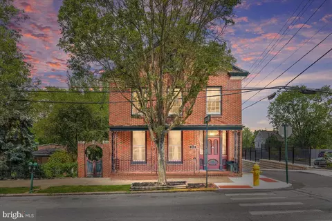 200 W Race St, Martinsburg, WV 25401