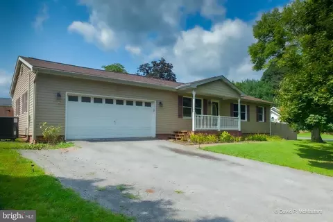 589 Evans Run Rd, Martinsburg, WV 25401