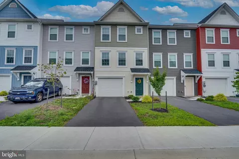 26 Starting Gate Pl, Martinsburg, WV 25404
